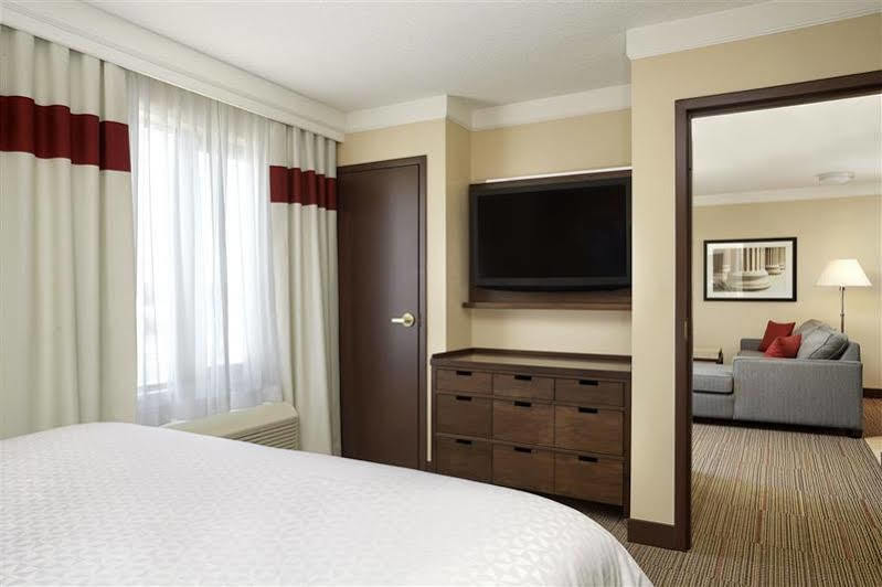 Four Points By Sheraton Kitchener-Waterloo Buitenkant foto