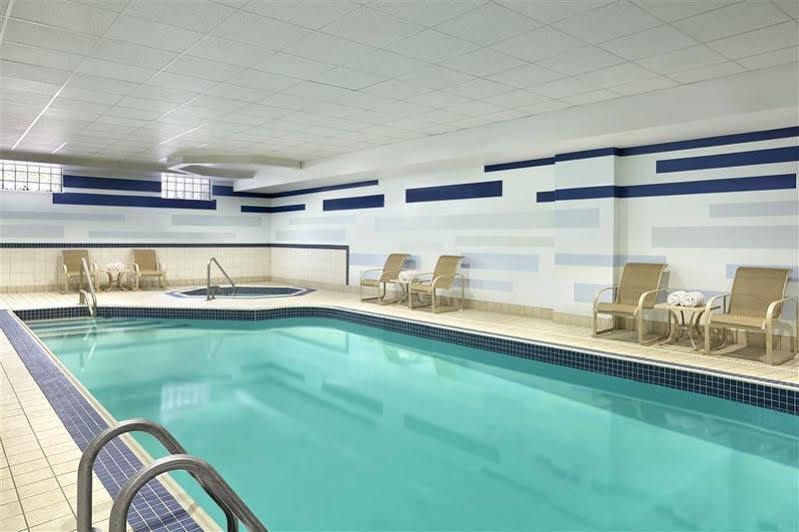 Four Points By Sheraton Kitchener-Waterloo Buitenkant foto