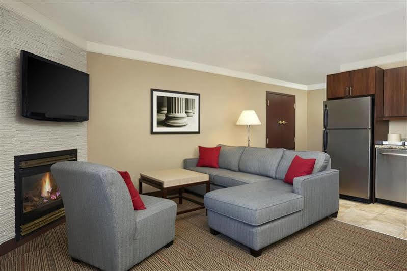 Four Points By Sheraton Kitchener-Waterloo Buitenkant foto